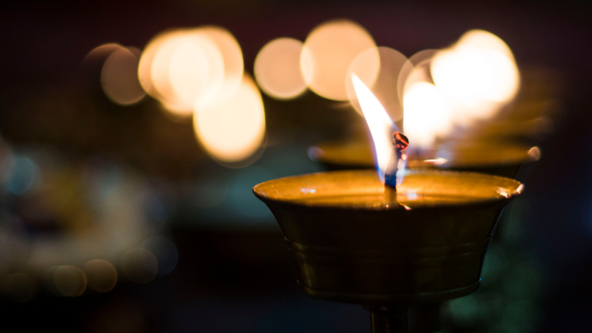 Zapalamy znicze gr. 5